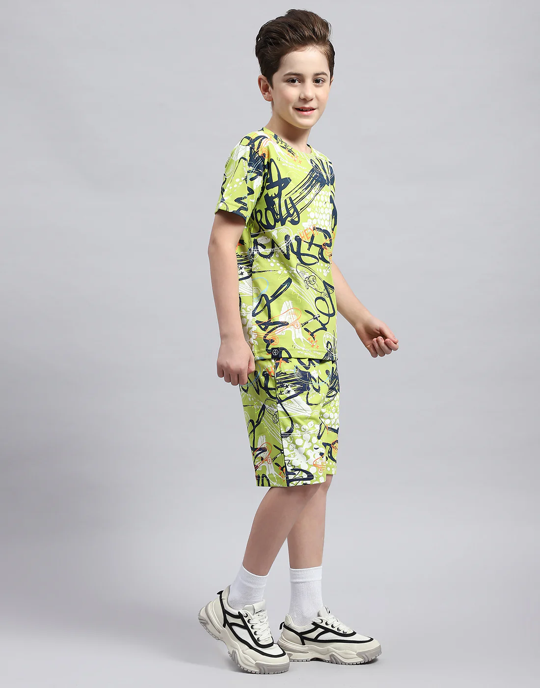 Boys Green Printed Round Neck Half Sleeve Bermuda Set - Image 4