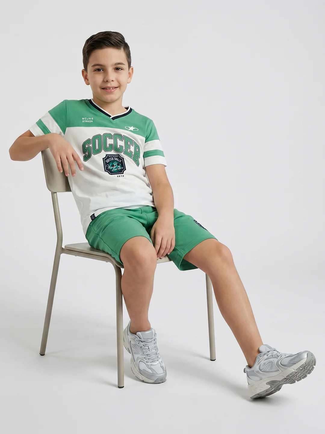 Boys Green Printed V Neck Half Sleeve Bermuda Set - Image 5