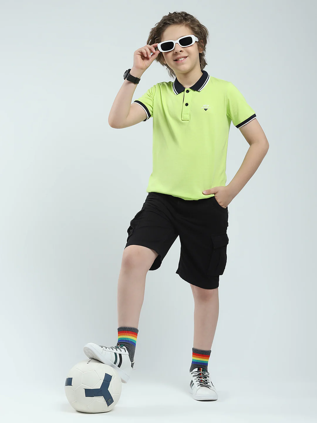 Boys Green Solid Collar Half Sleeve T-Shirt - Image 2