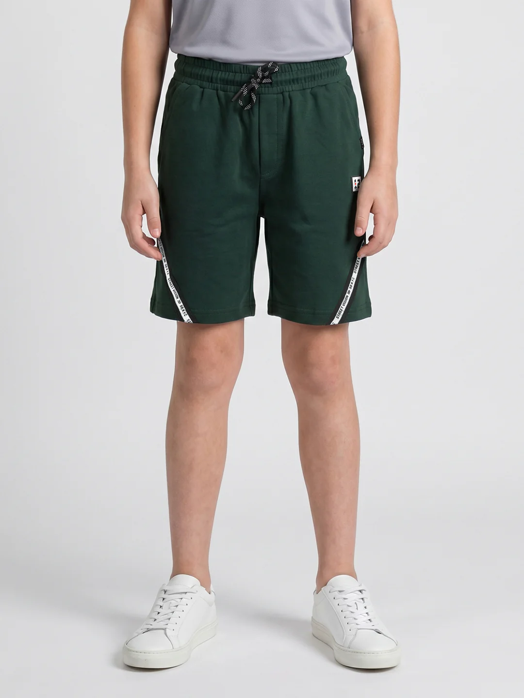 Boys Green Solid Regular Fit Shorts