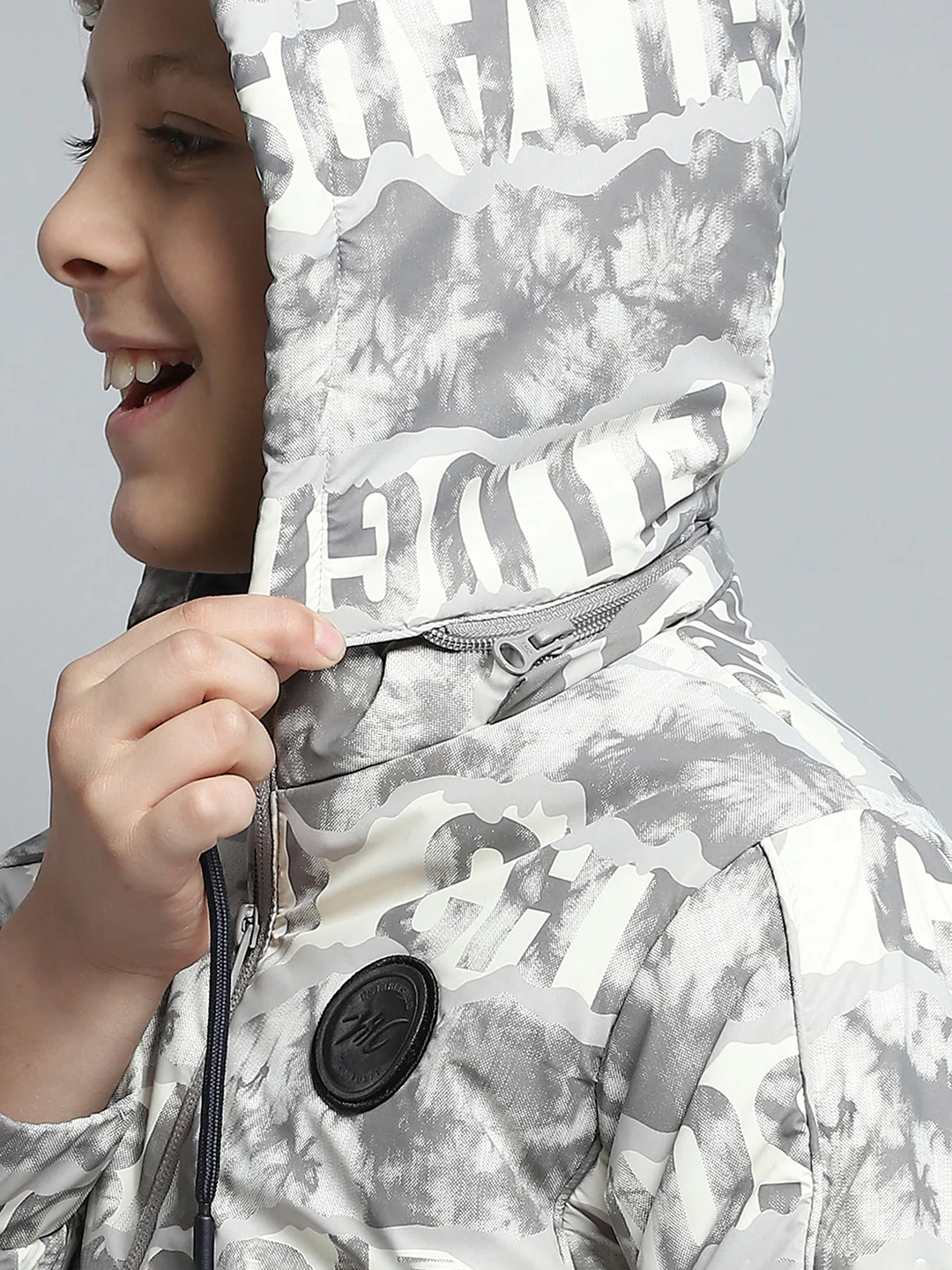 Boys Grey Printed Detachable Hood Full Sleeve Jacket - Image 9