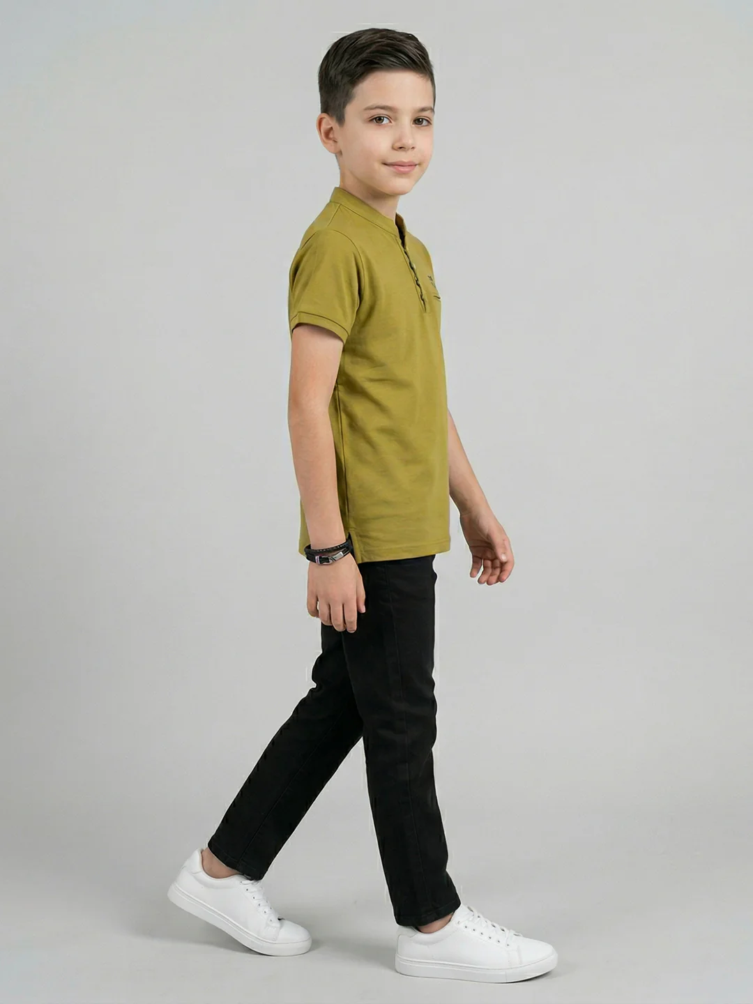 Boys Lime Green Solid Henley Neck Half Sleeve T-Shirt - Image 5