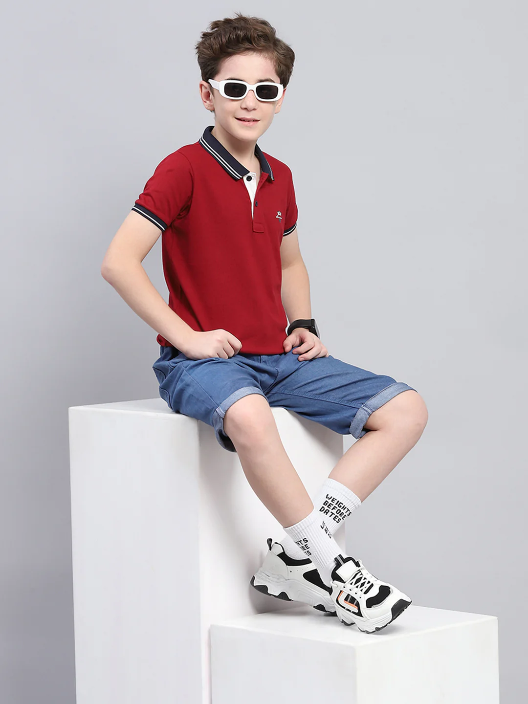 Boys Maroon Printed Collar Half Sleeve T-Shirt - Image 2