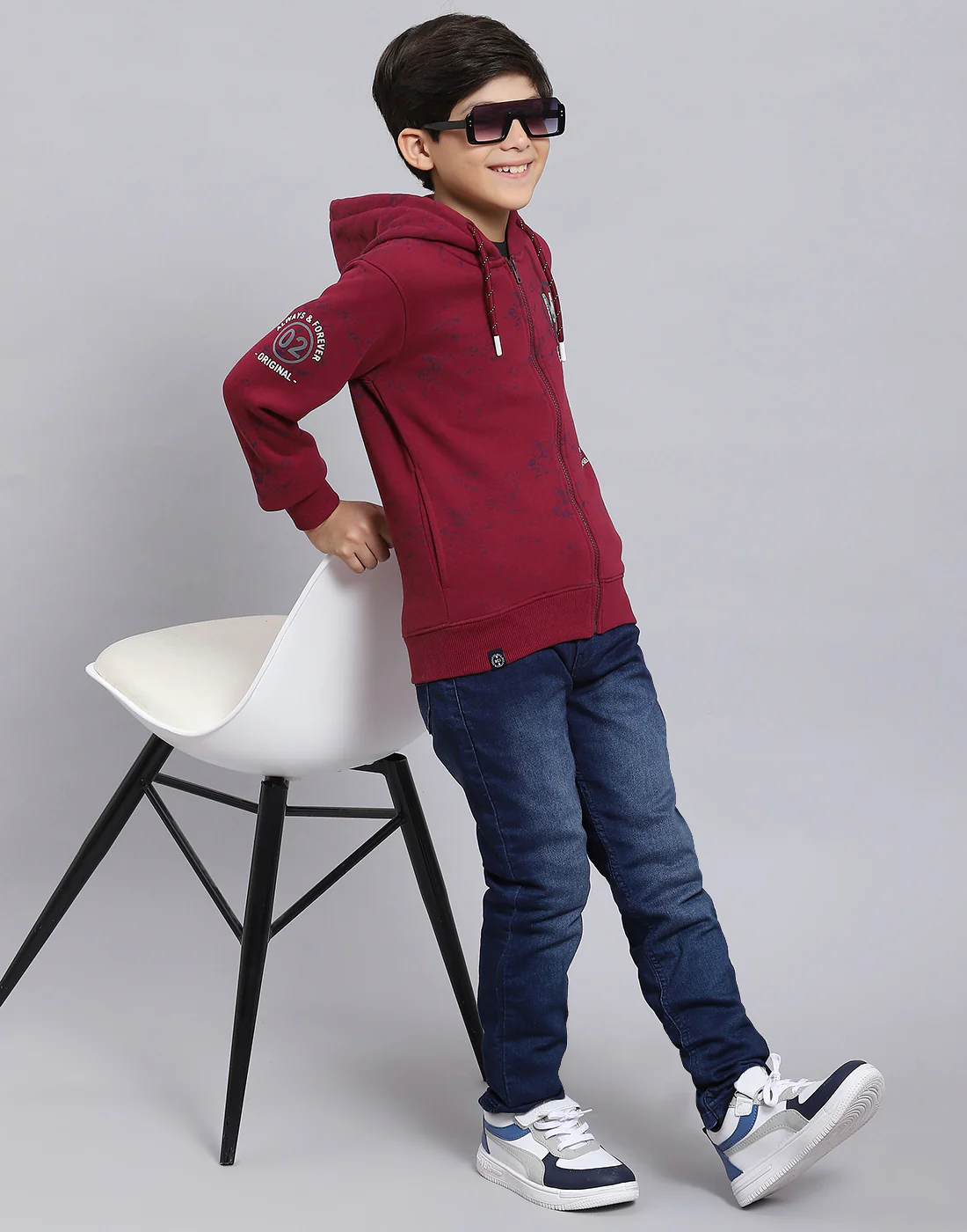 Boys Maroon Printed Hooded Full Sleeve Sweatshirt - Image 2