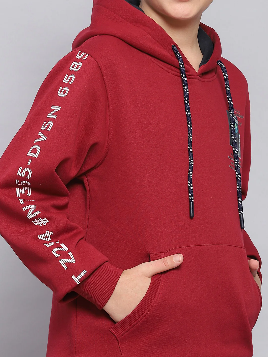 Boys Maroon Printed Hooded Full Sleeve Sweatshirt - Image 6