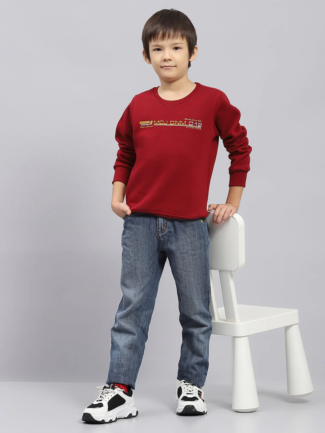 Boys Maroon Printed Round Neck Full Sleeve Sweatshirt - Image 2