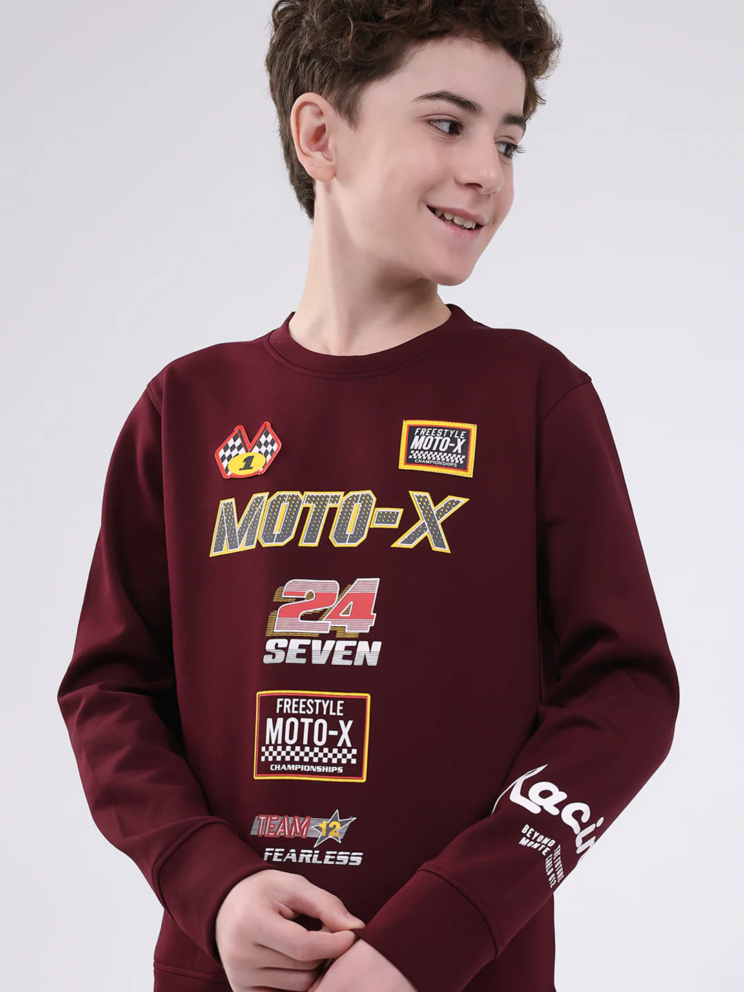 Boys Maroon Printed Round Neck Full Sleeve Sweatshirt - Image 7