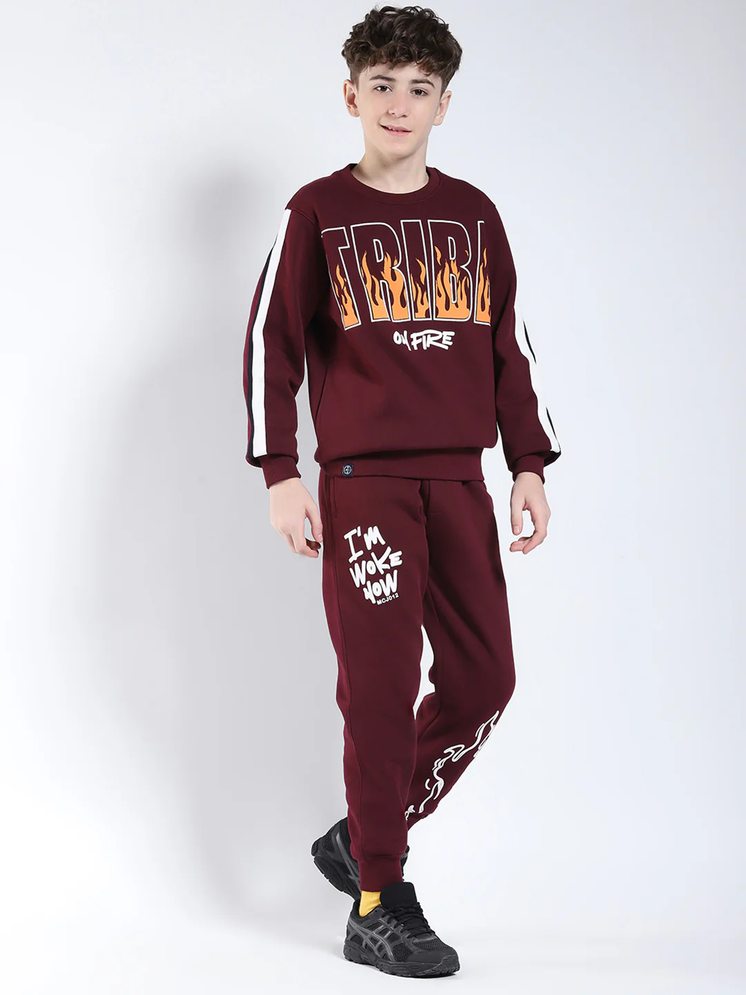 Boys Maroon Printed Round Neck Full Sleeve Winter Tracksuit - Image 4
