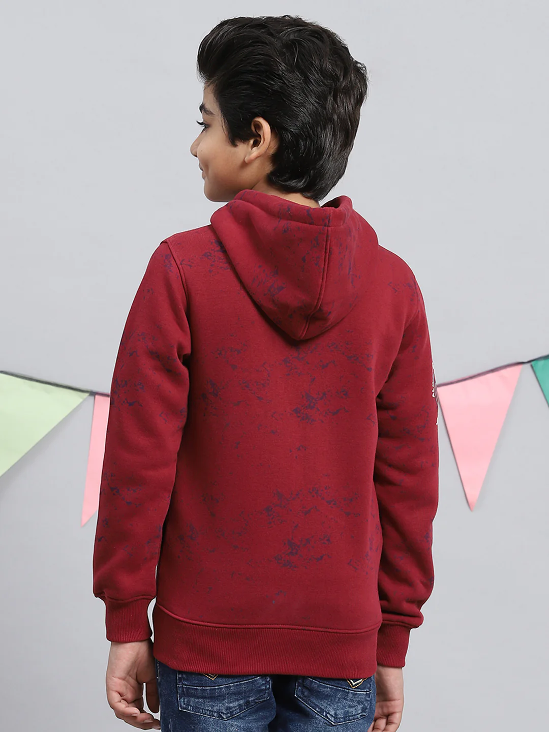 Boys Maroon Printed Sweatshirt - Image 4