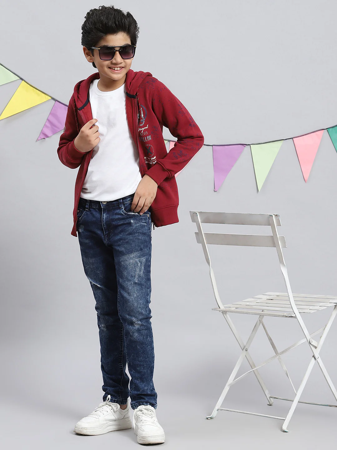 Boys Maroon Printed Sweatshirt - Image 5