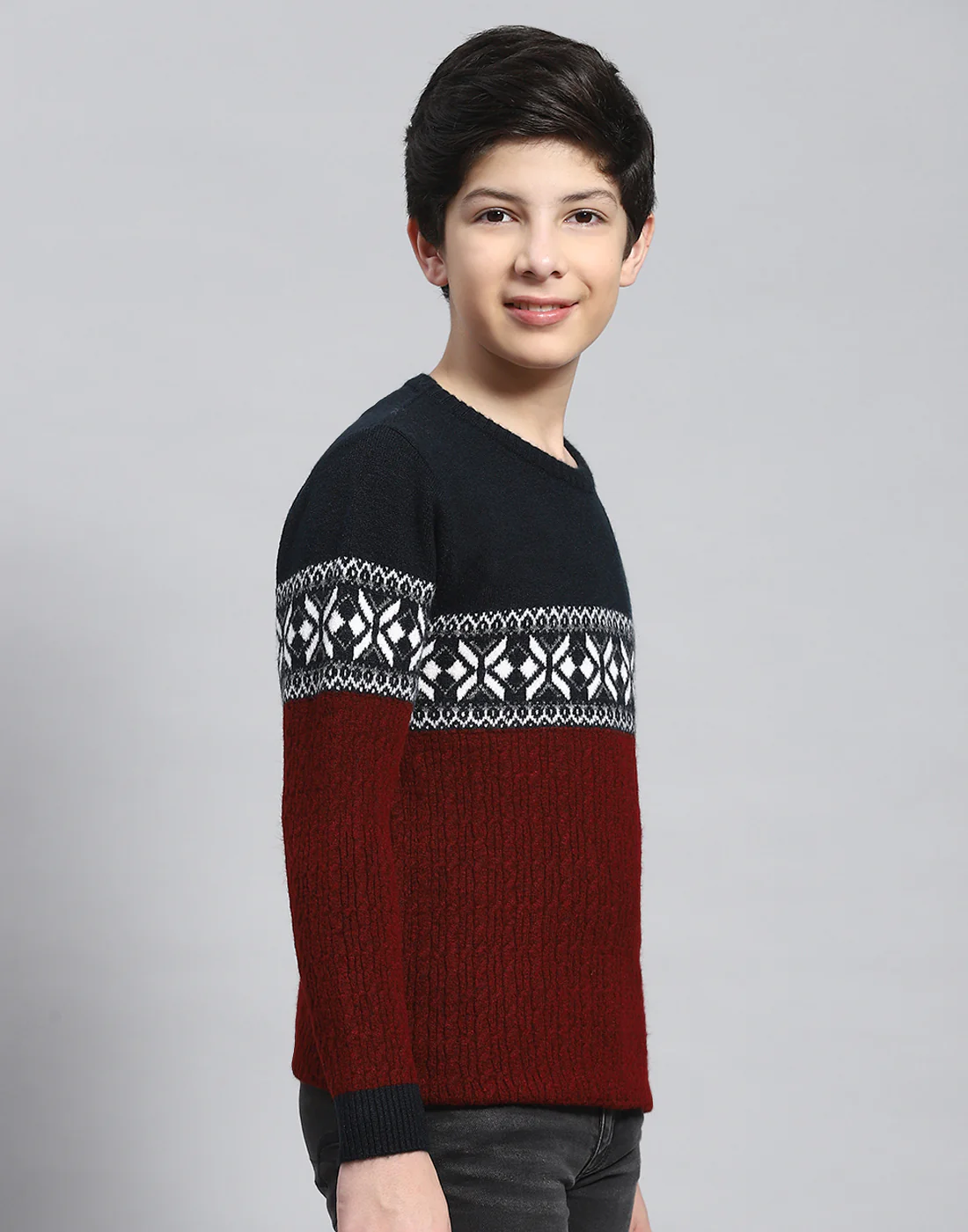Boys Maroon Self Design Round Neck Full Sleeve Sweater - Image 4