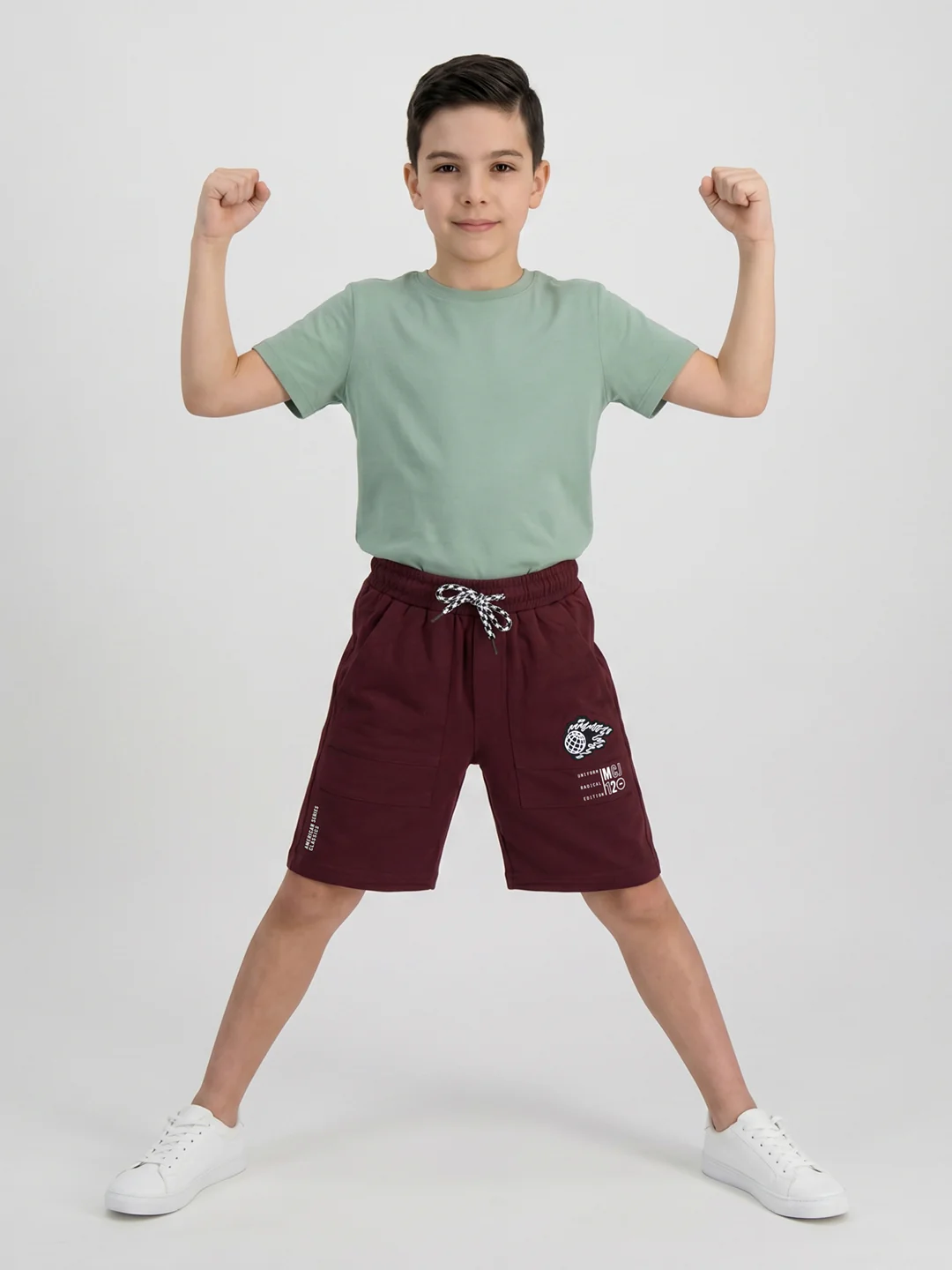 Boys Maroon Solid Regular Fit Shorts - Image 5