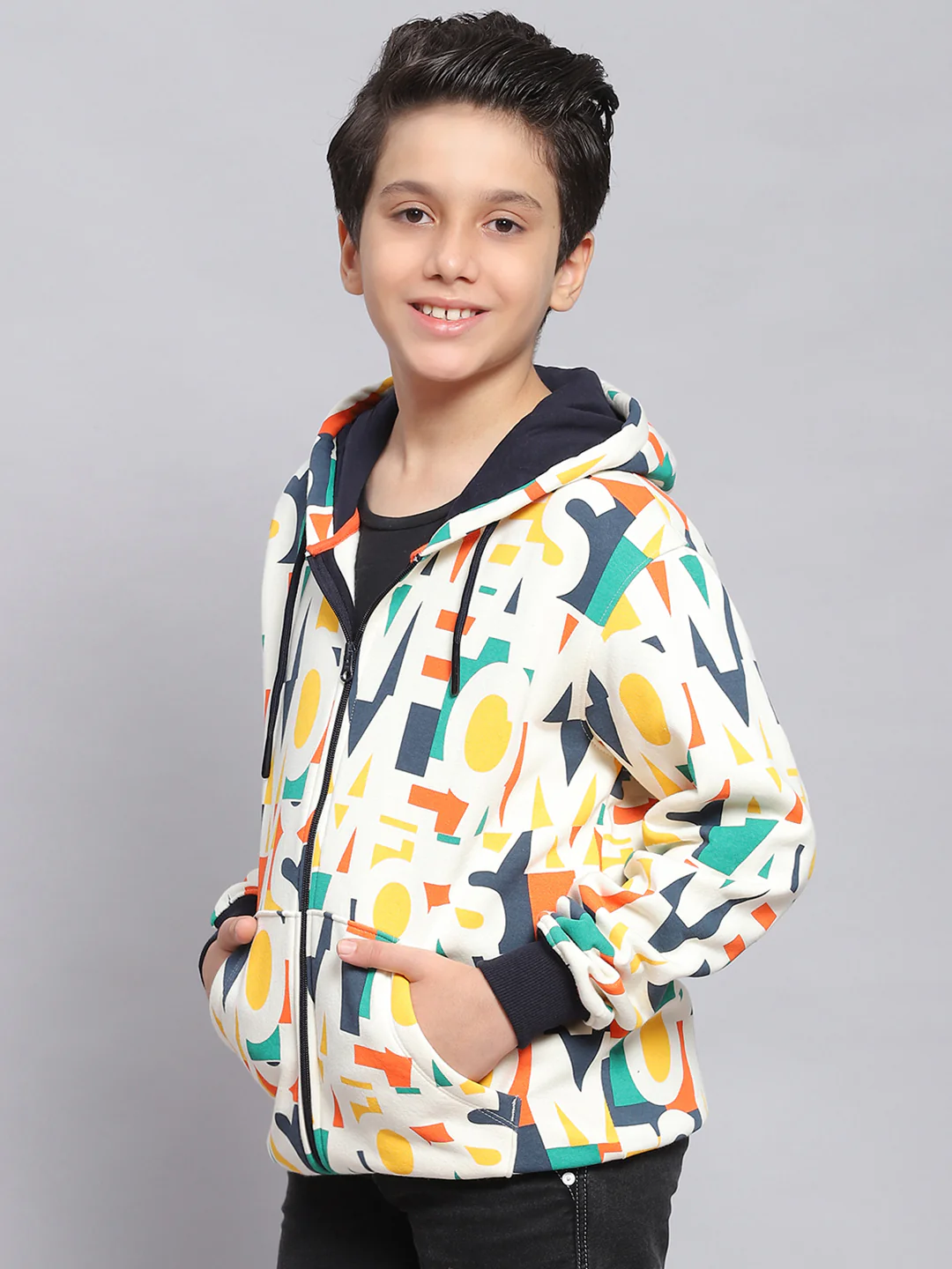 Boys Multicolor Printed Hooded Full Sleeve Sweatshirt - Image 3