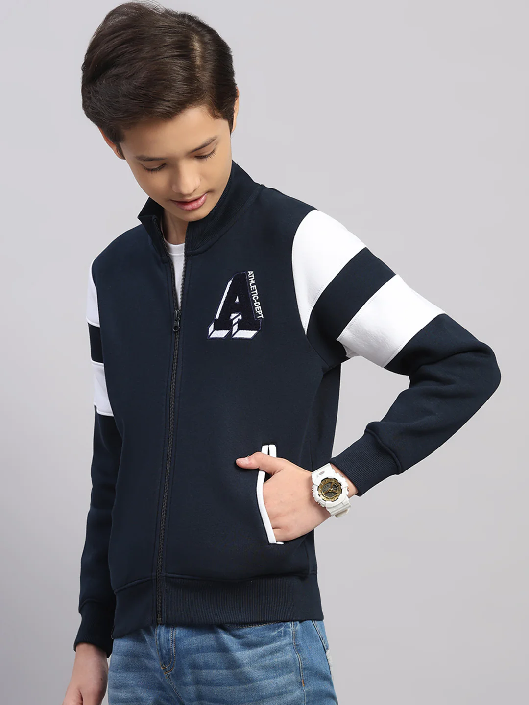 Boys Navy Blue Embroidered Round Neck Full Sleeve Sweatshirt - Image 3
