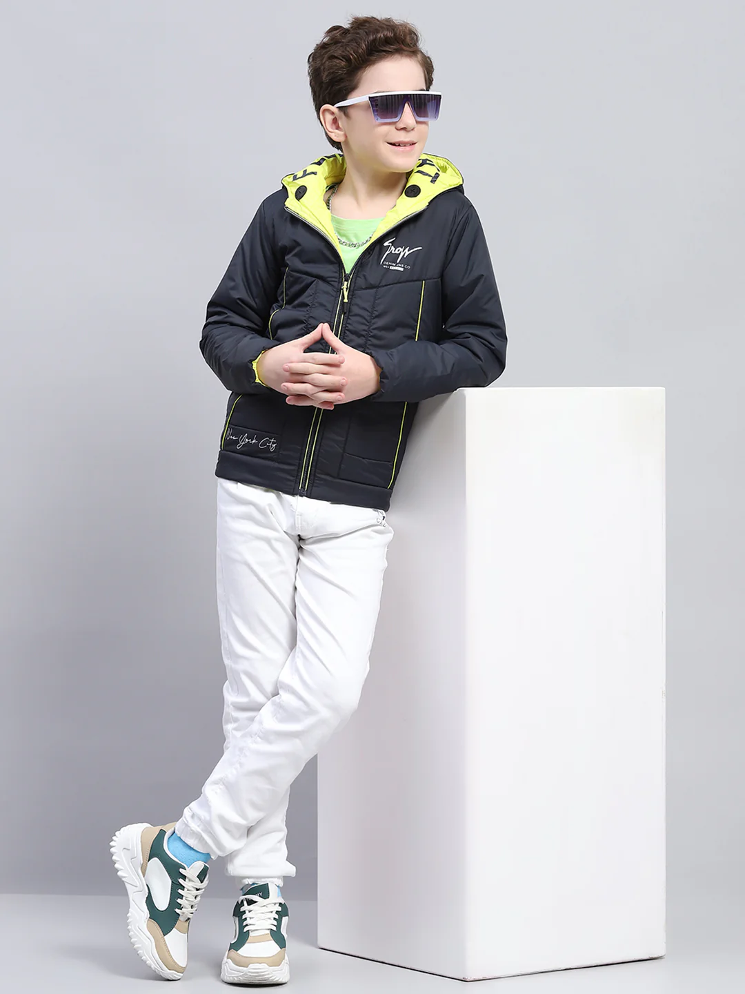 Boys Navy Blue Printed Hooded Full Sleeve Jacket - Image 2