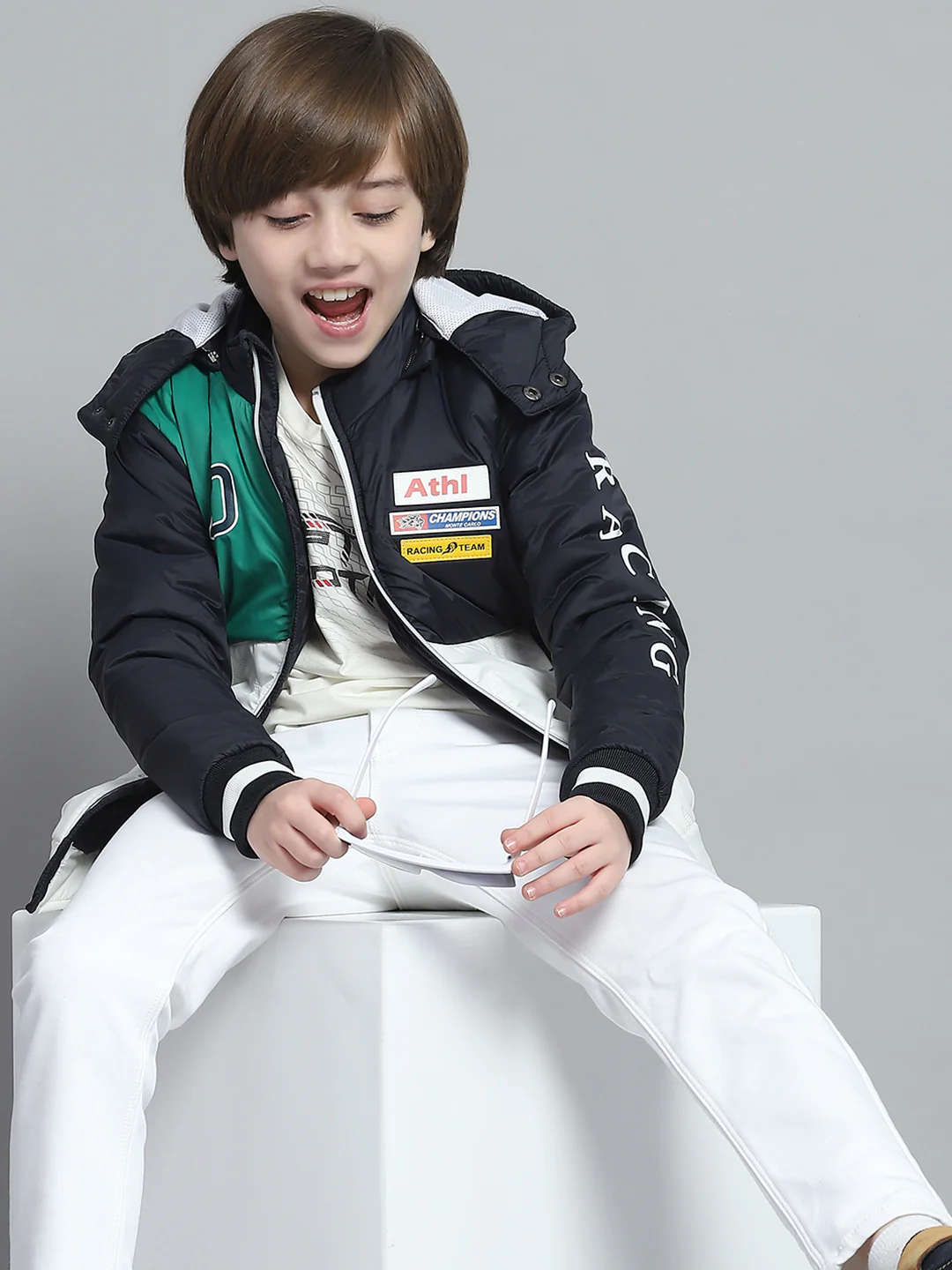 Boys Navy Blue Printed Hooded Full Sleeve Jacket - Image 6
