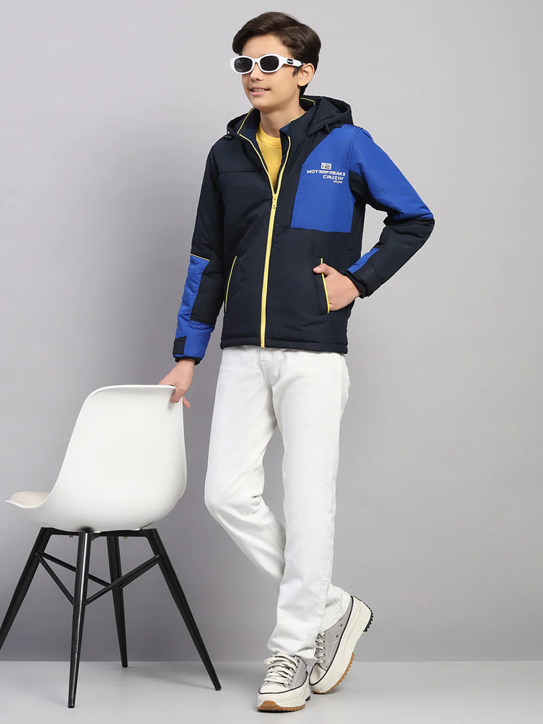 Boys Navy Blue Printed Hooded Full Sleeve Jacket - Image 2