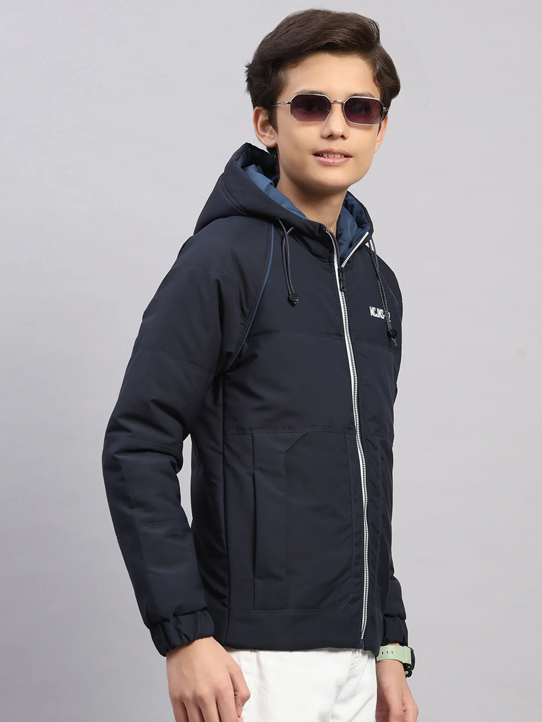 Boys Navy Blue Printed Hooded Full Sleeve Jacket - Image 4