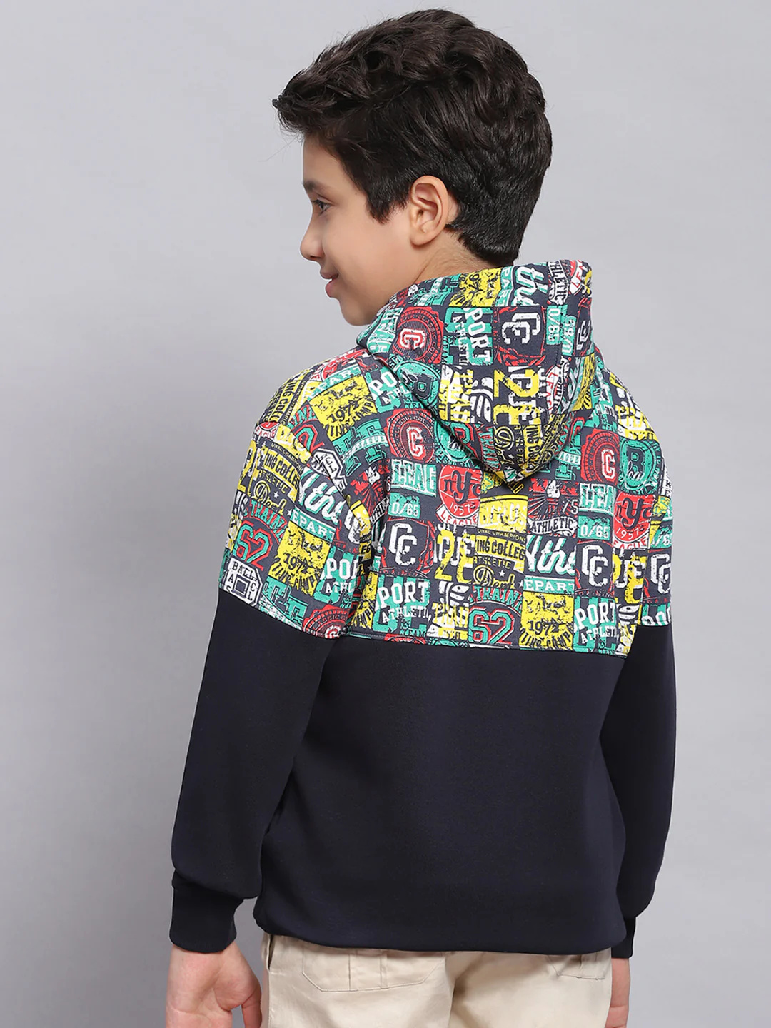 Boys Navy Blue Printed Hooded Full Sleeve Sweatshirt - Image 3