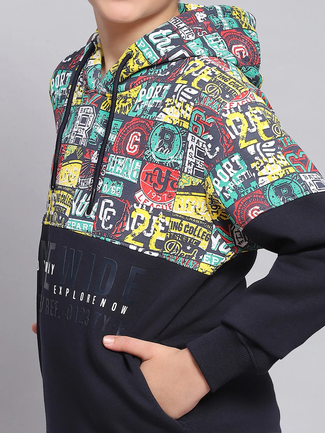 Boys Navy Blue Printed Hooded Full Sleeve Sweatshirt - Image 6