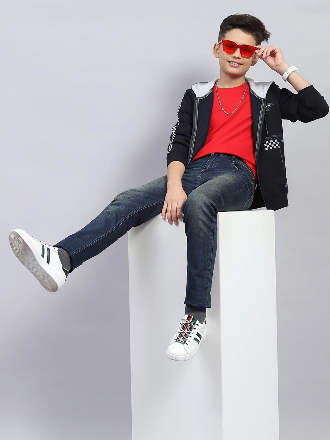 Boys Navy Blue Printed Hooded Full Sleeve Sweatshirt - Image 2