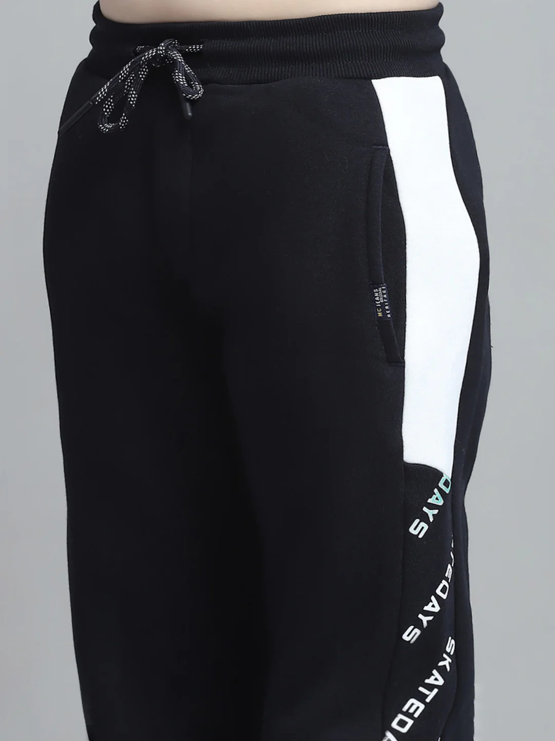 Boys Navy Blue Printed Hooded Full Sleeve Tracksuit - Image 10