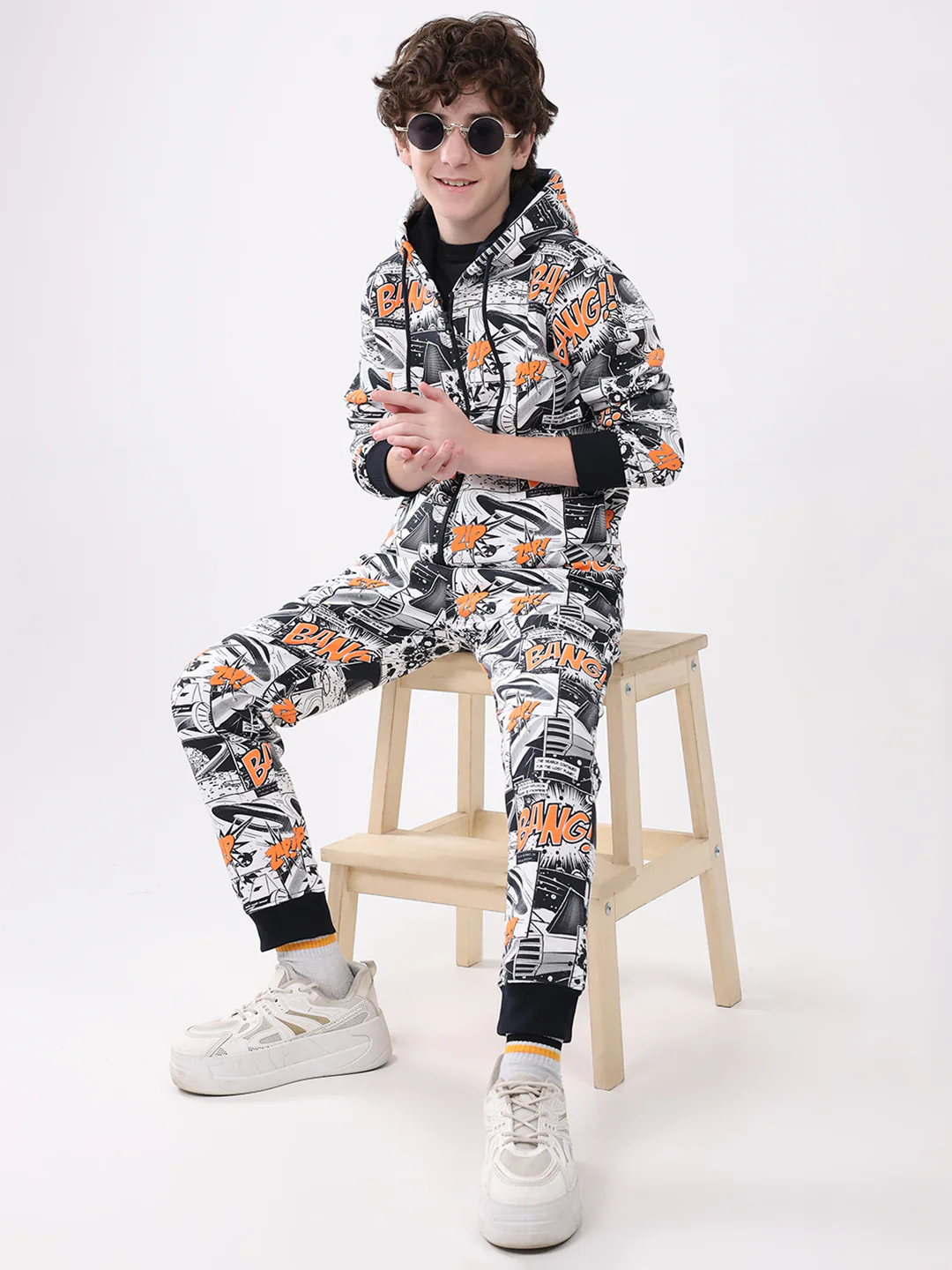 Boys Navy Blue Printed Hooded Full Sleeve Winter Tracksuit - Image 2