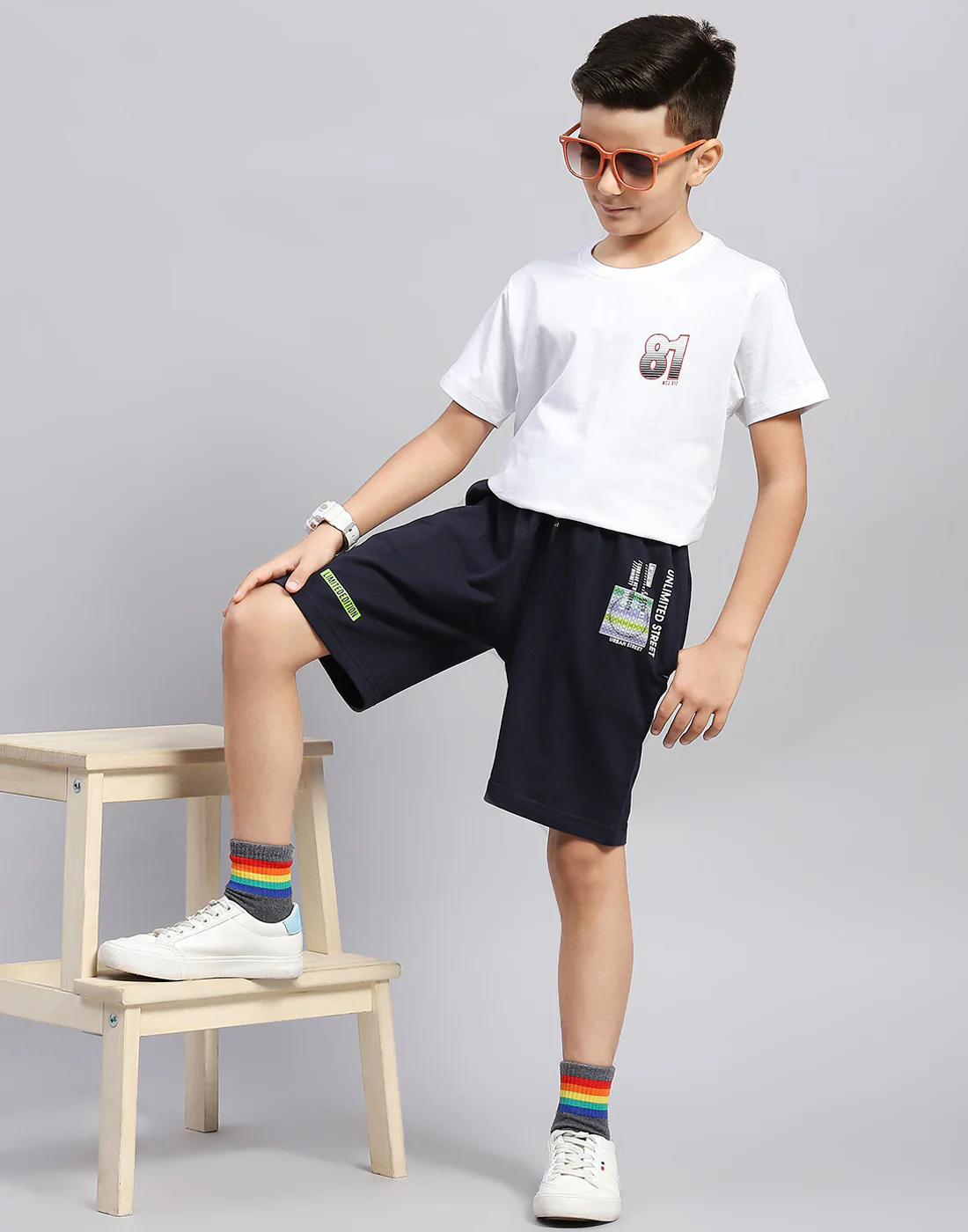 Boys Navy Blue Printed Regular Fit Bermuda - Image 2