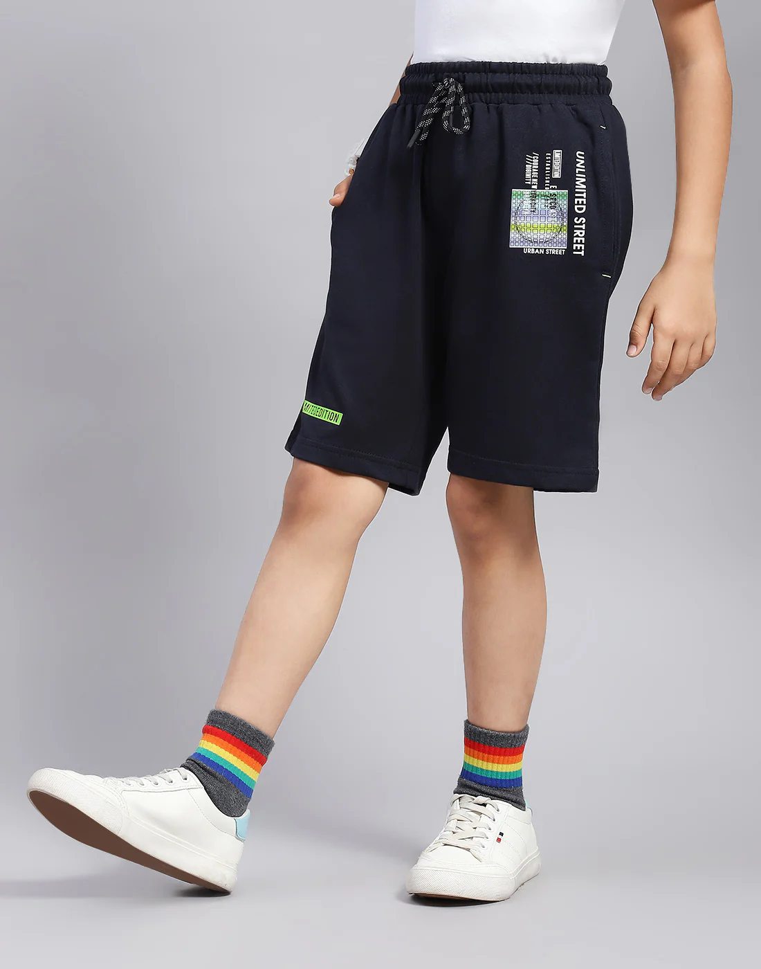 Boys Navy Blue Printed Regular Fit Bermuda - Image 3