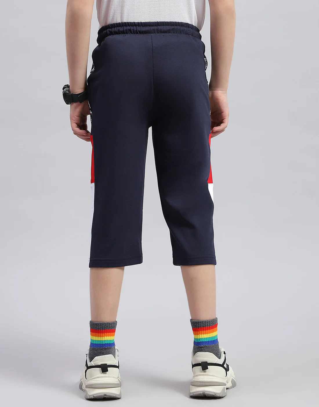 Boys Navy Blue Printed Regular Fit Capri - Image 5