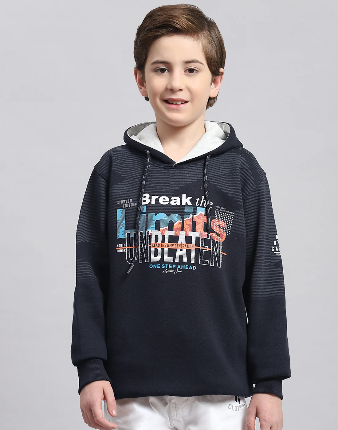 Boys Navy Blue Printed Round Neck Full Sleeve Sweatshirt - Image 2