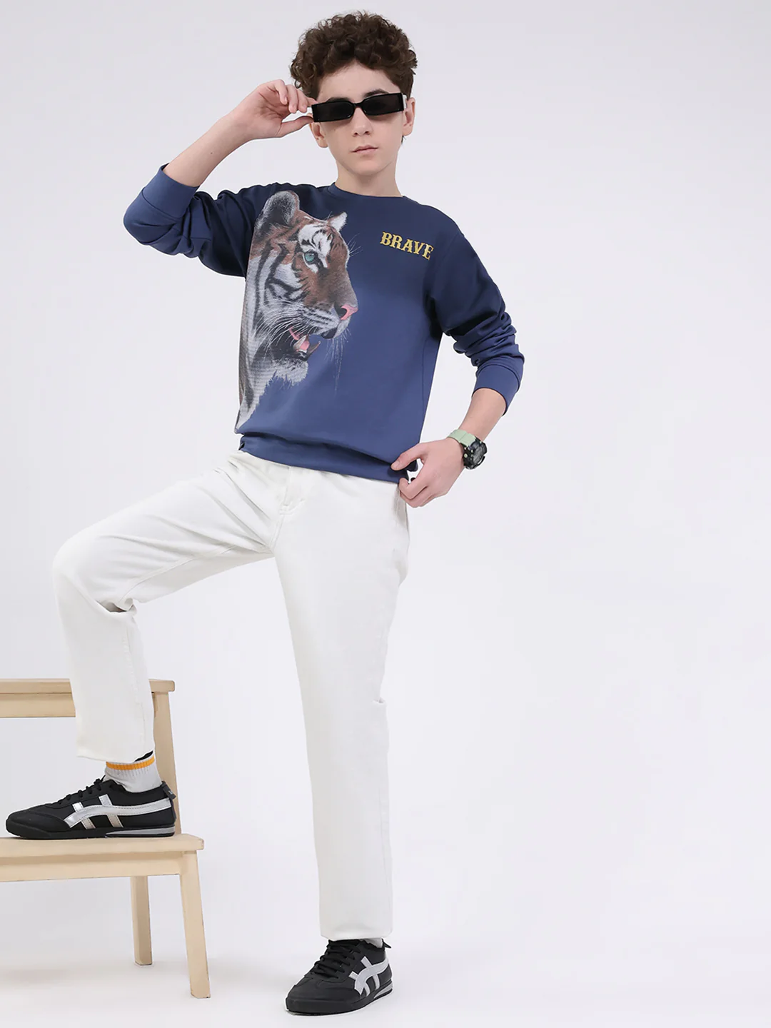 Boys Navy Blue Printed Round Neck Full Sleeve Sweatshirt - Image 2