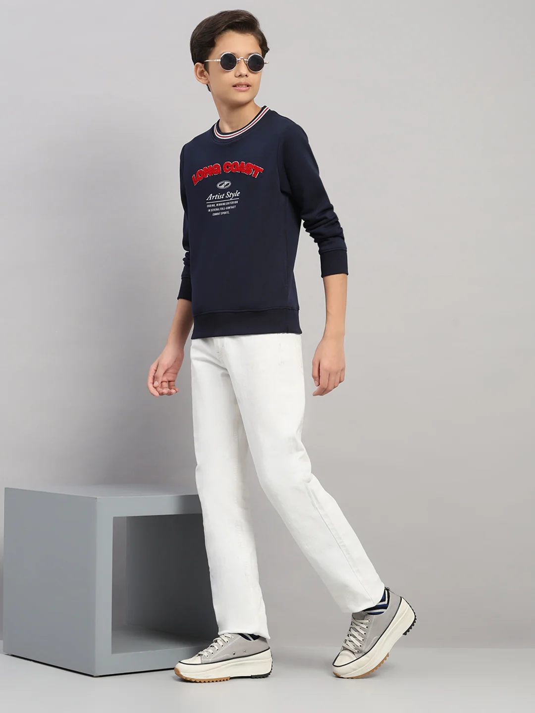 Boys Navy Blue Printed Round Neck Full Sleeve Sweatshirt - Image 2