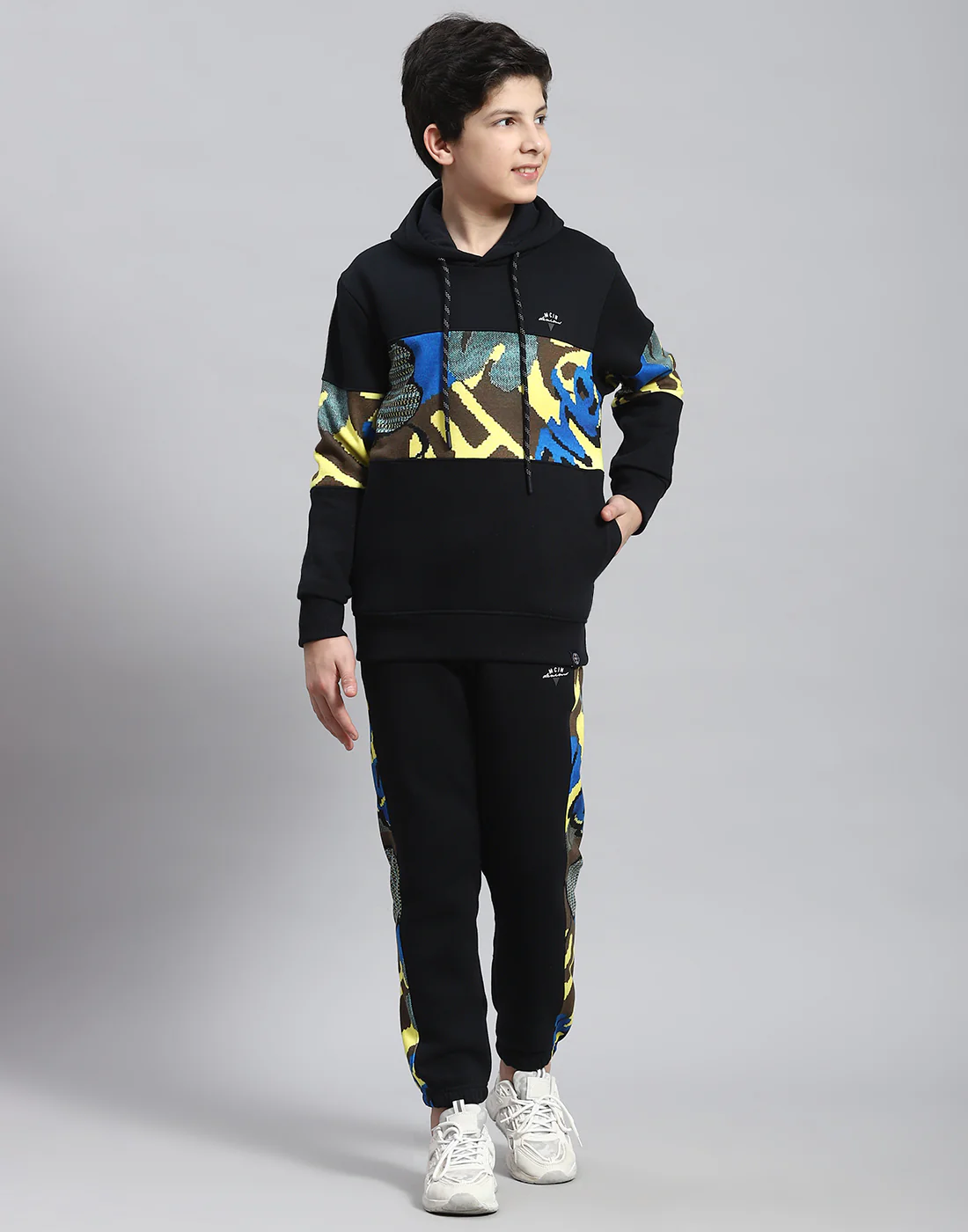 Boys Navy Blue Printed Round Neck Full Sleeve Tracksuit - Image 2