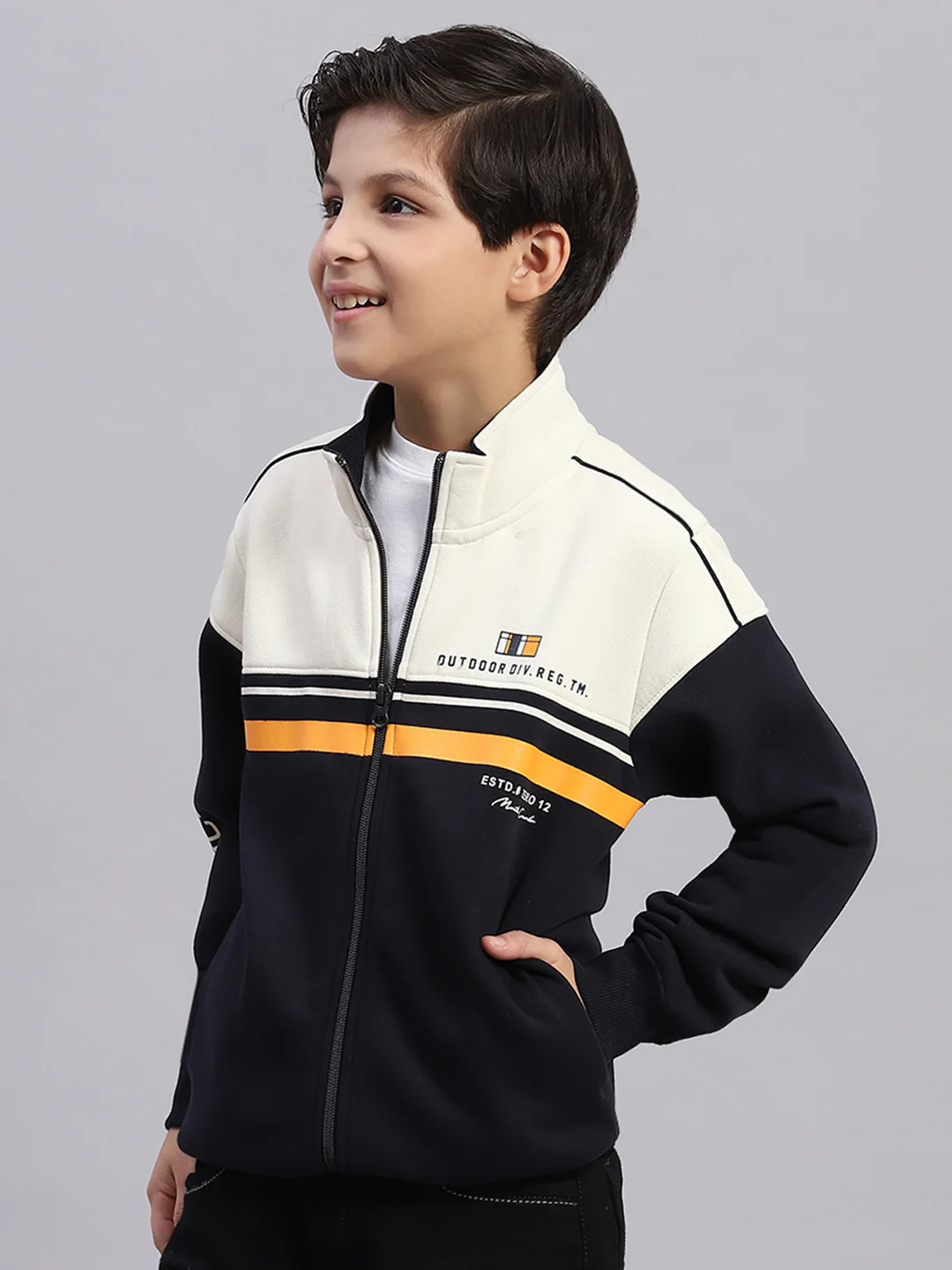 Boys Navy Blue Printed Stand Collar Full Sleeve Sweatshirt - Image 3