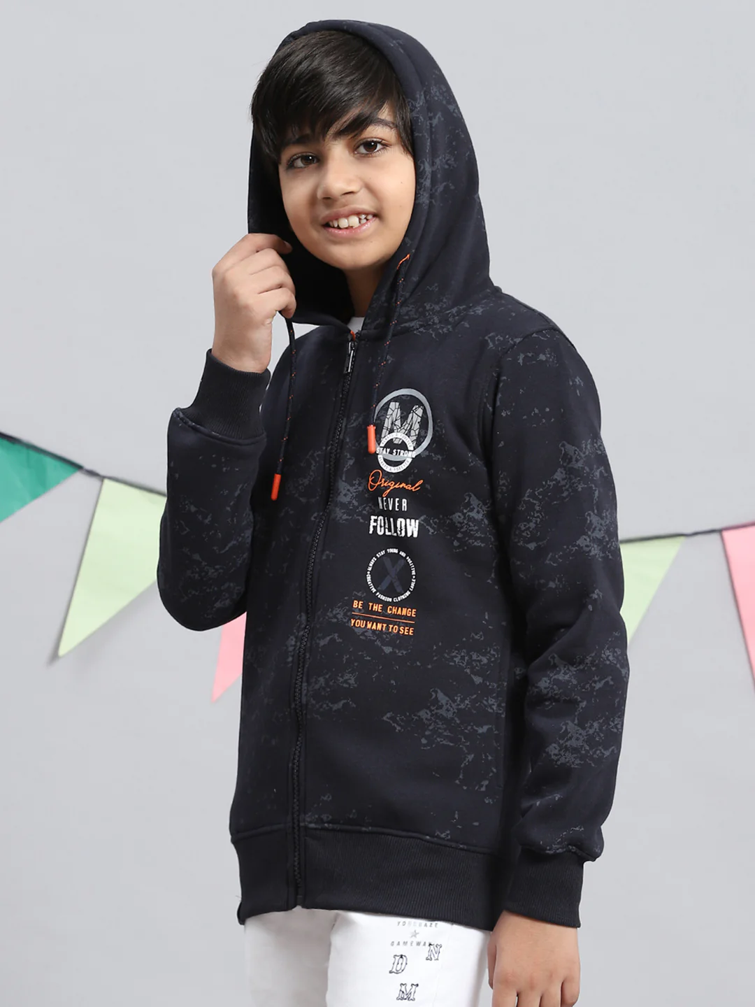 Boys Navy Blue Printed Sweatshirt - Image 3