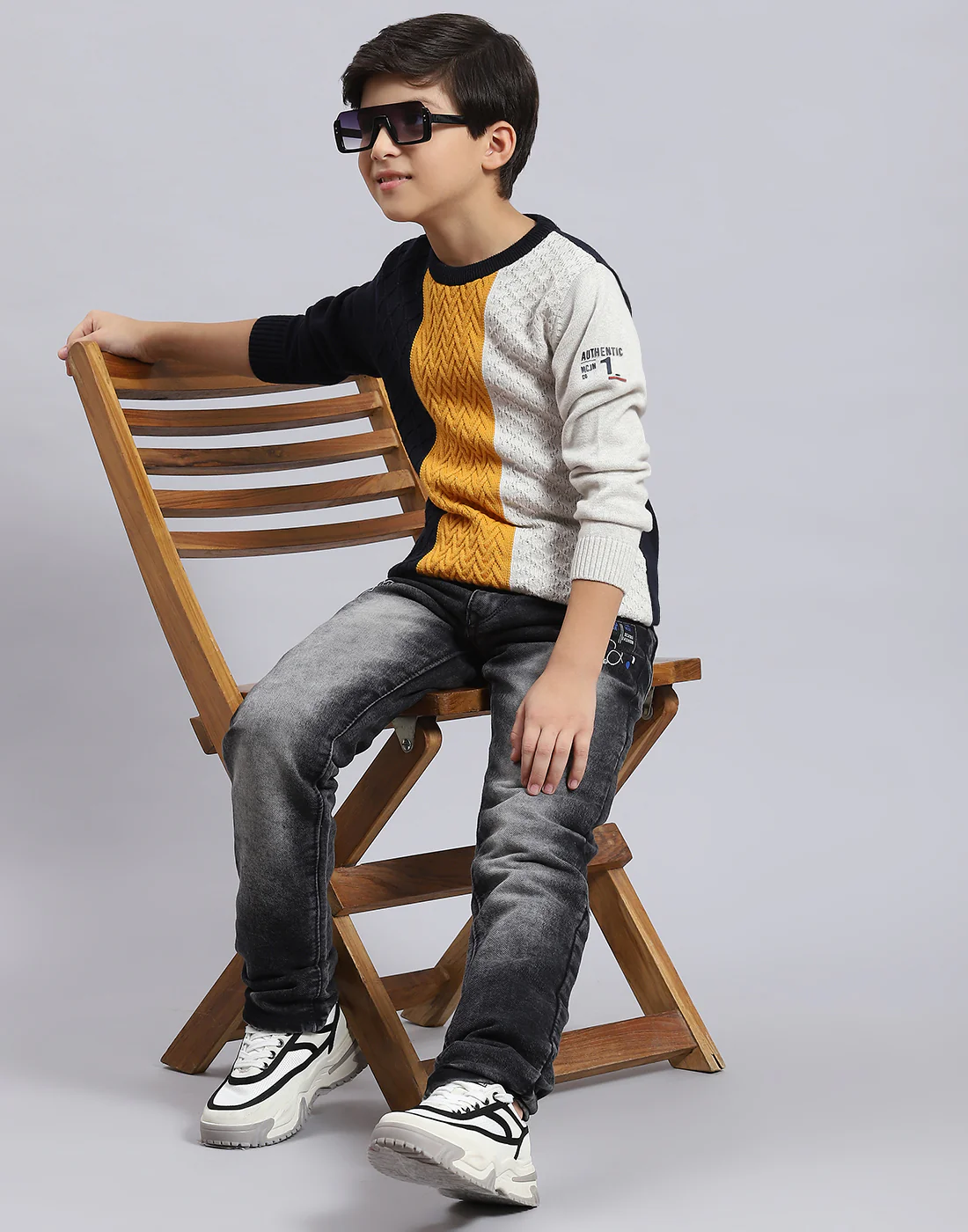 Boys Navy Blue Self Design Round Neck Full Sleeve Sweater - Image 7