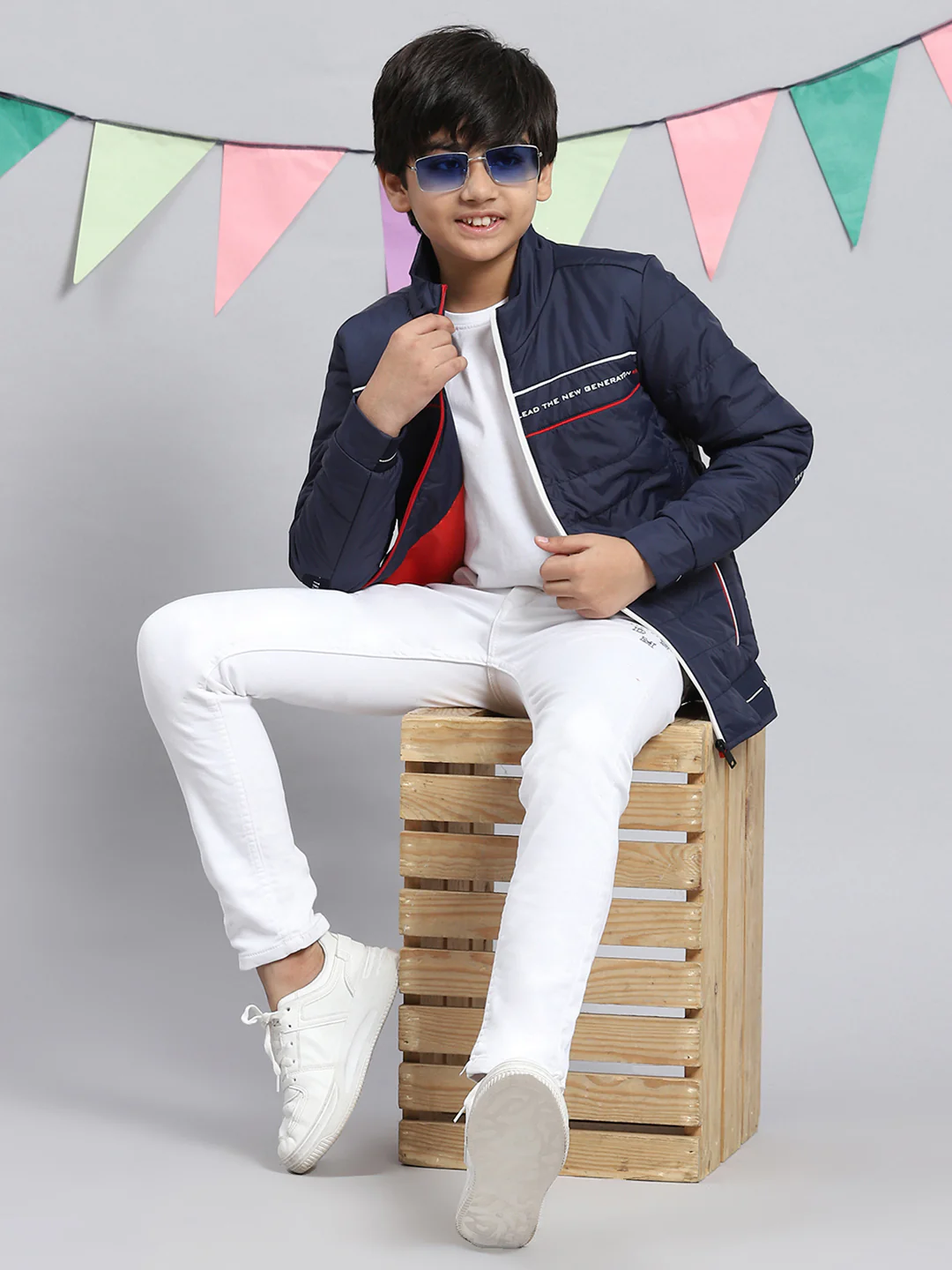 Boys Navy Blue Solid Jacket - Image 5