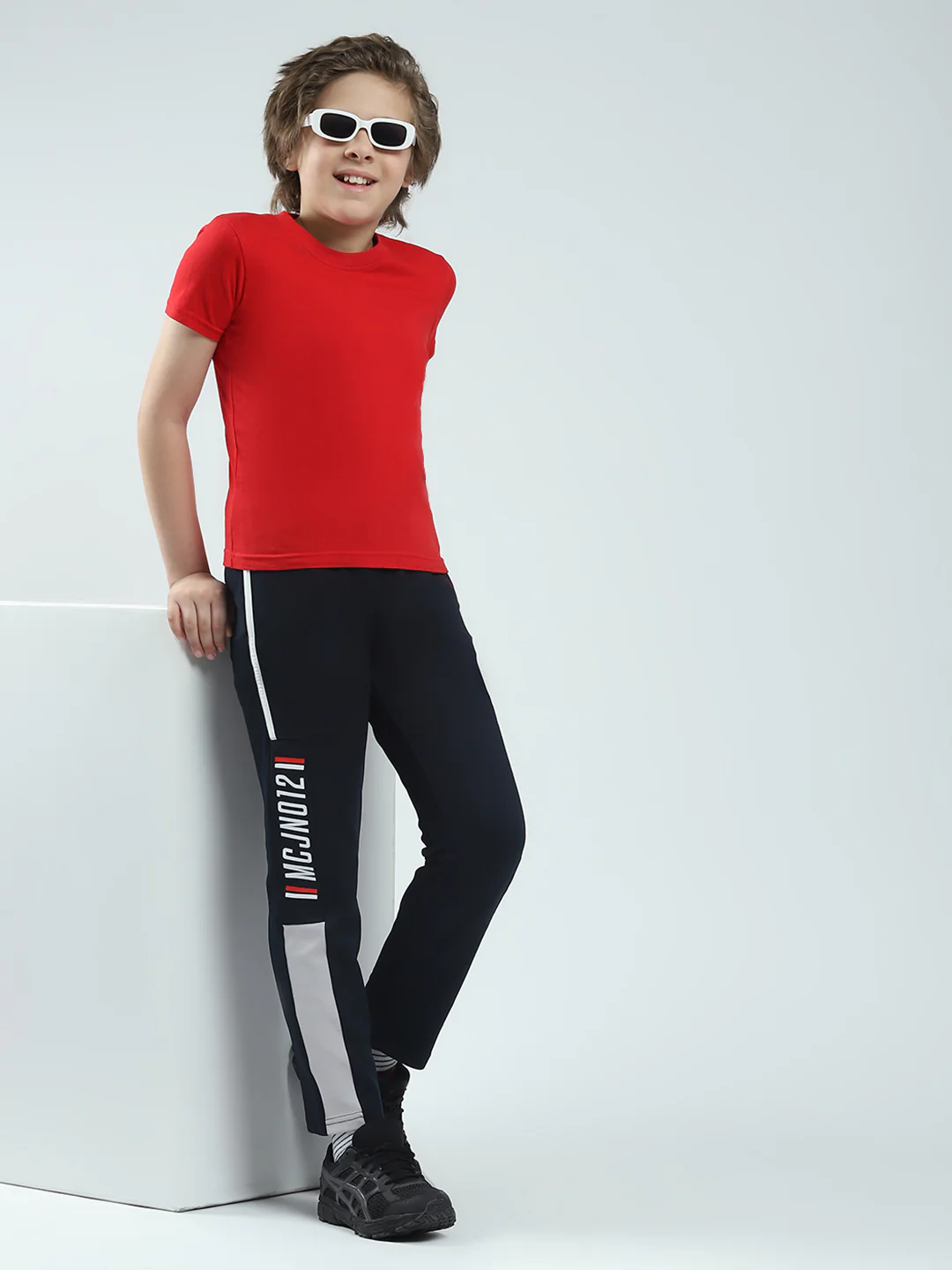 Boys Navy Blue Solid Regular Fit Lower - Image 2