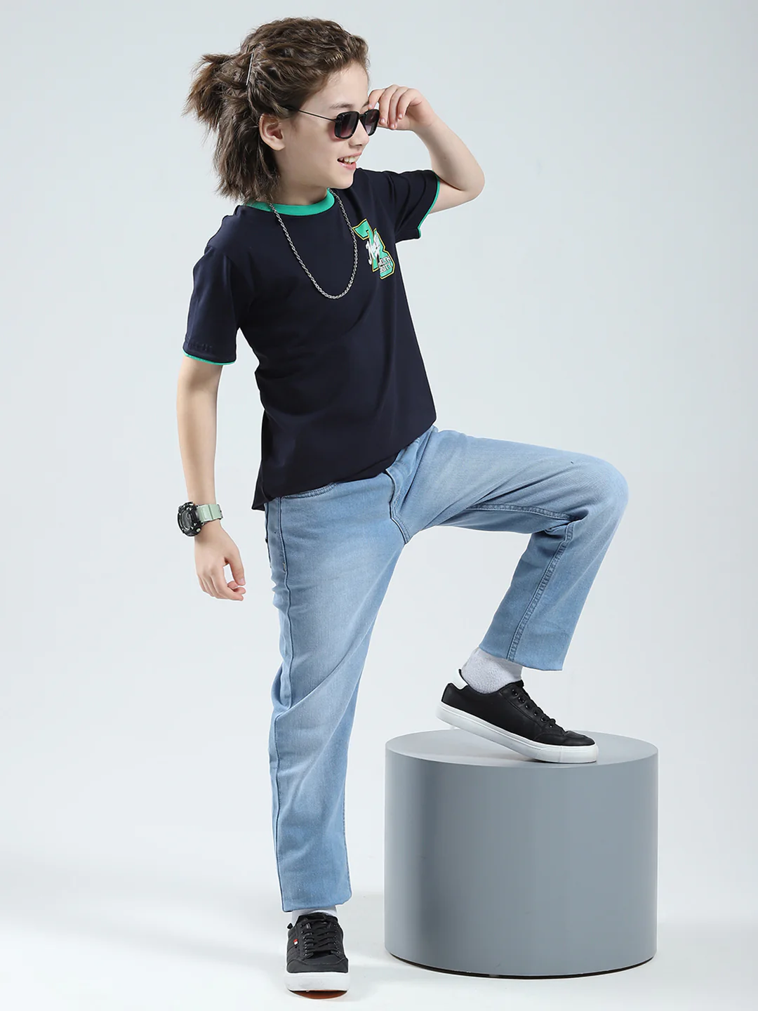 Boys Navy Blue Solid Round Neck Half Sleeve T-Shirt - Image 2