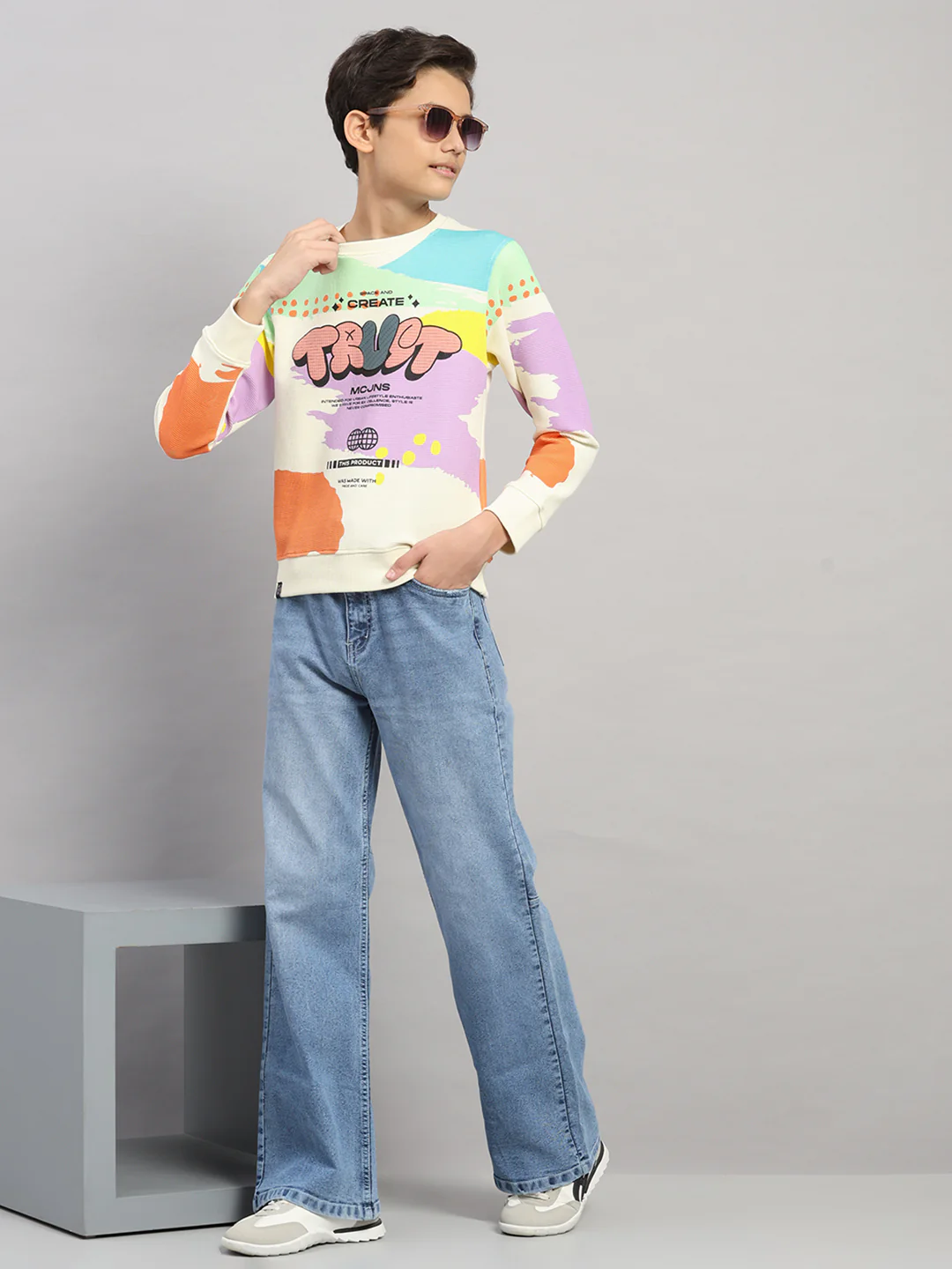 Boys Off White Printed Round Neck Full Sleeve Sweatshirt - Image 2