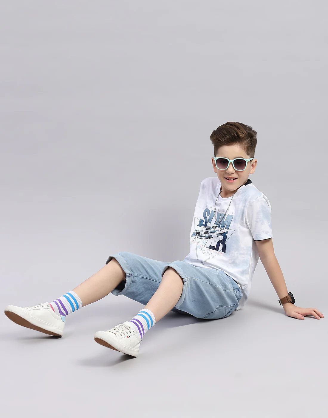 Boys Off White Printed Round Neck Half Sleeve T-Shirt - Image 2