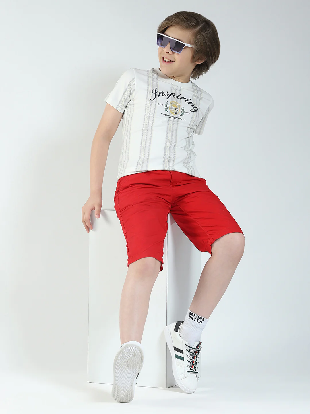 Boys Off White Printed Round Neck Half Sleeve T-Shirt - Image 2