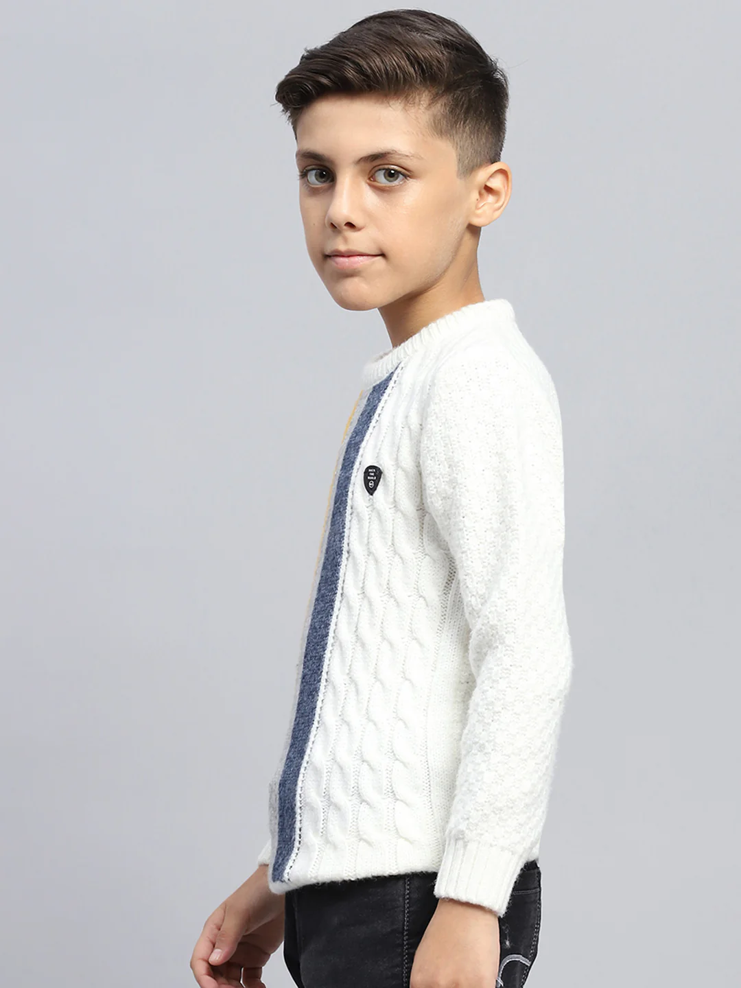 Boys Off White Self Design Round Neck Full Sleeve Pullover - Image 3