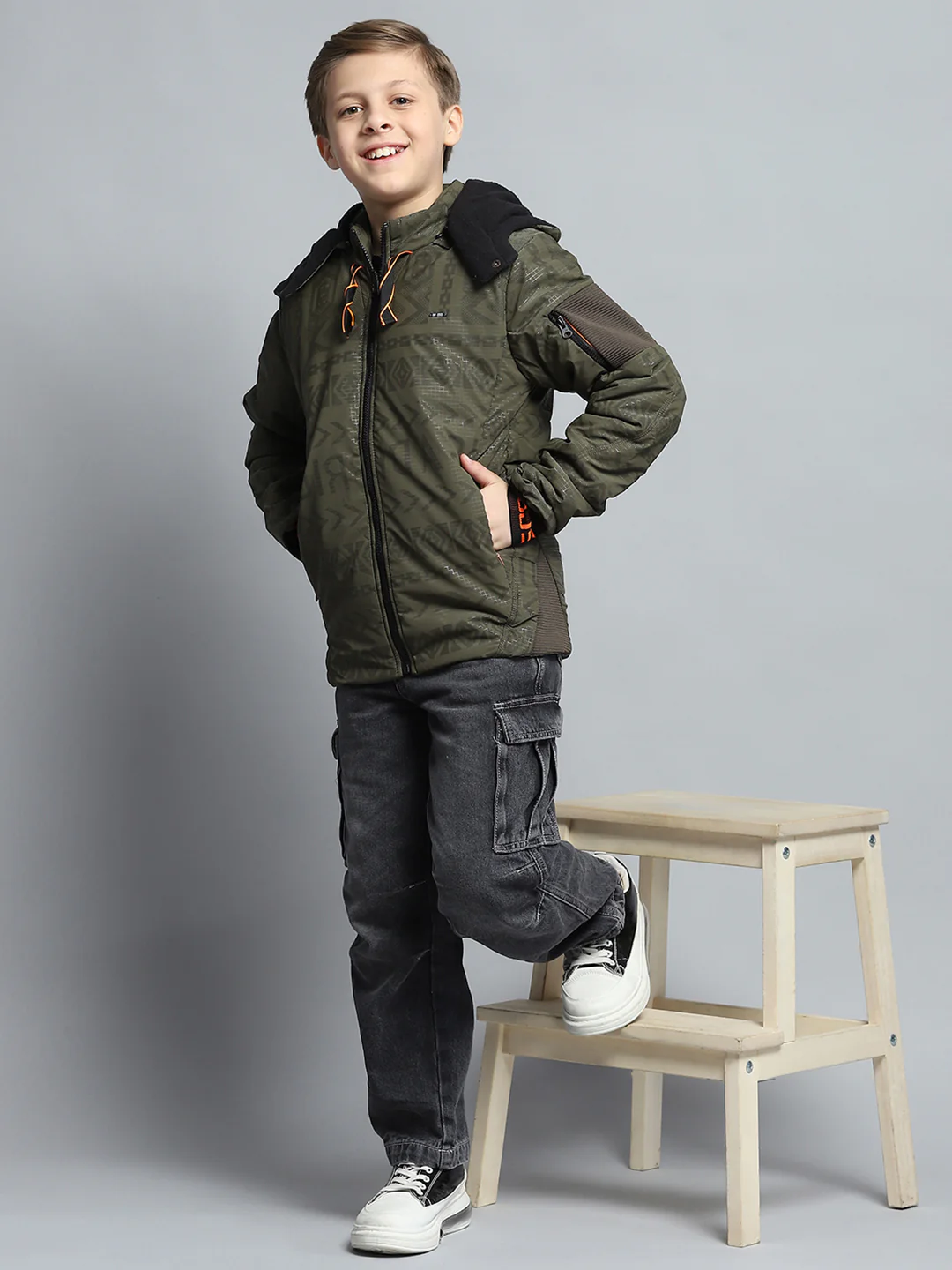 Boys Olive Printed Detachable Hood Full Sleeve Jacket - Image 2