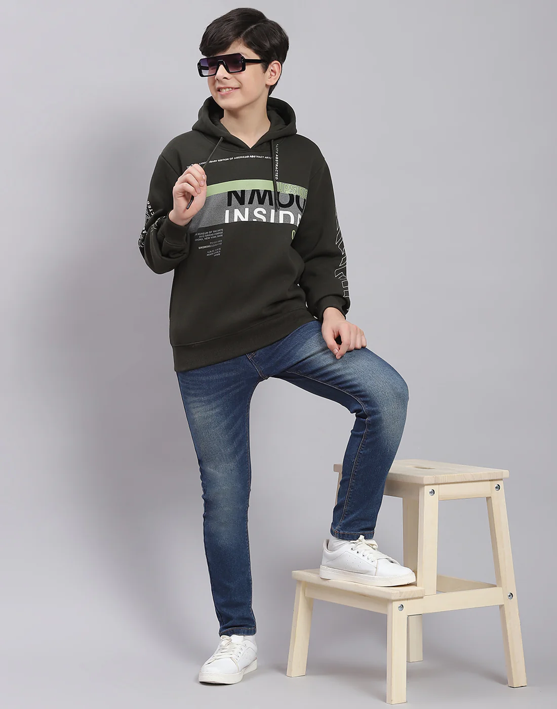 Boys Olive Printed Hooded Full Sleeve Sweatshirt - Image 2