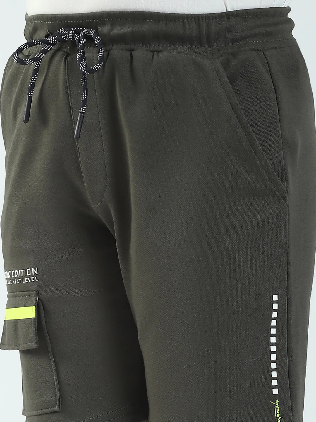 Boys Olive Printed Regular Fit Bermuda - Image 6