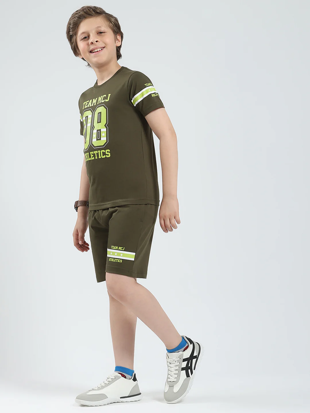 Boys Olive Printed Round Neck Half Sleeve Bermuda Set - Image 3