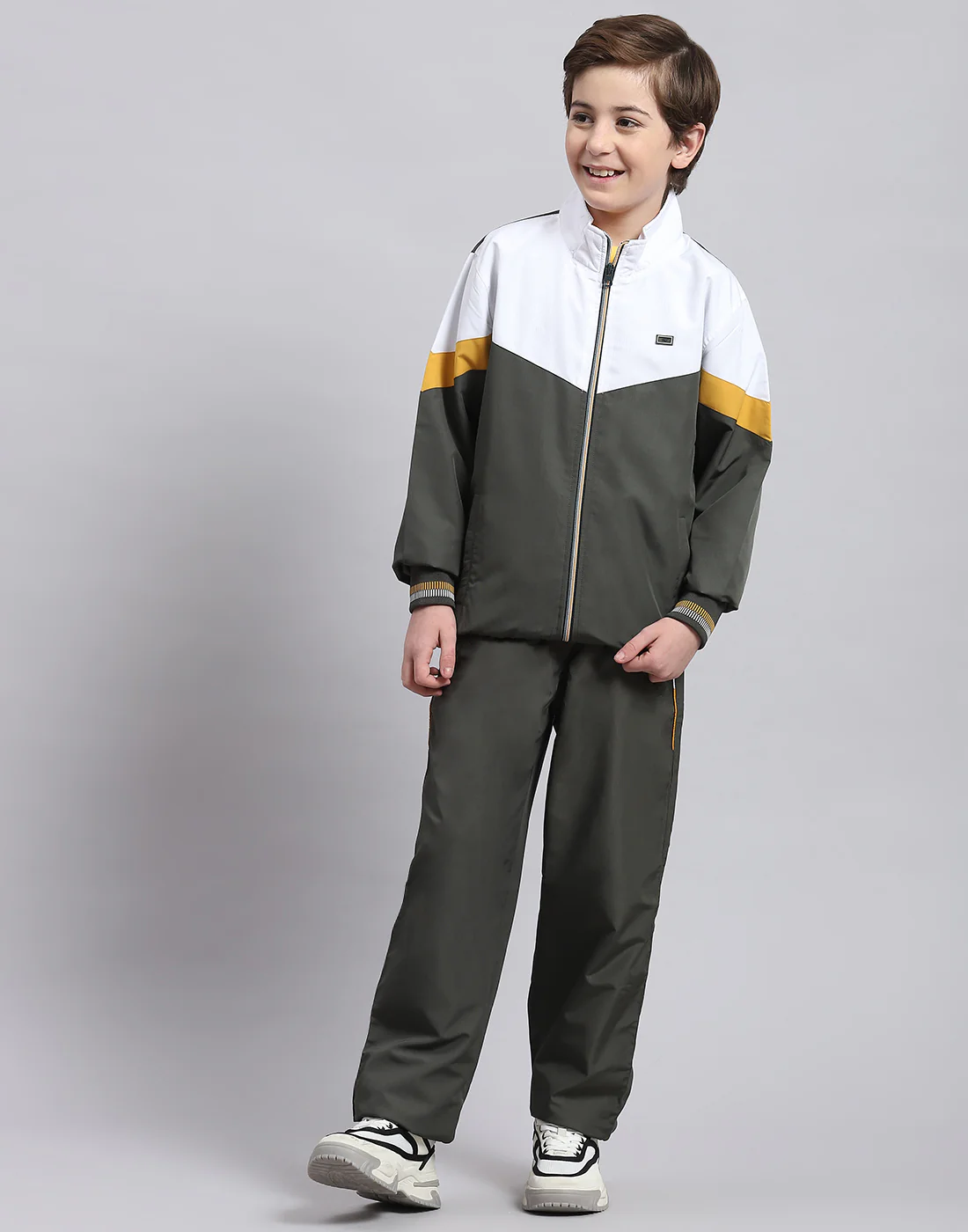 Boys Olive Printed Stand Collar Full Sleeve Tracksuit - Image 2
