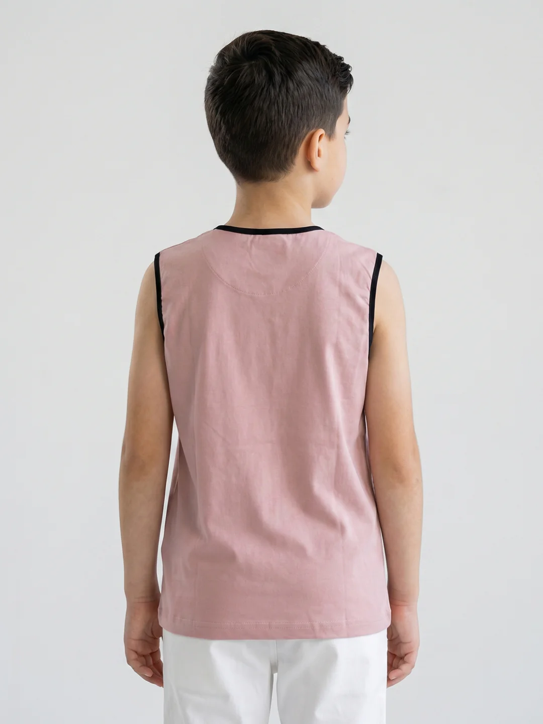Boys Peach & Black Printed Round Neck Sleeveless T-Shirt (Pack of 2) - Image 9